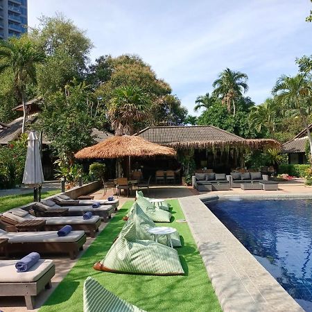 Let'S Hyde Pattaya Resort & Villas - Pool Cabanas Kültér fotó