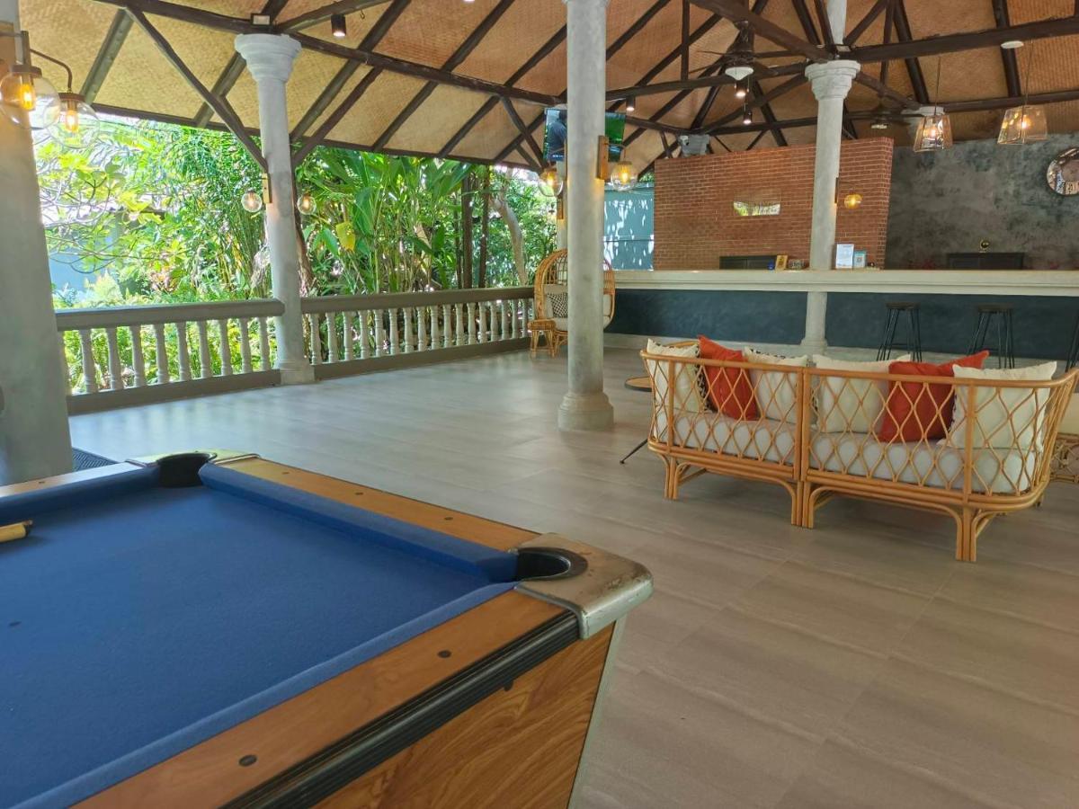 Let'S Hyde Pattaya Resort & Villas - Pool Cabanas Kültér fotó